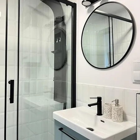 77 - Nowoczesny W Otwocku * Otwock