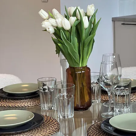 77 - Nowoczesny W Otwocku *